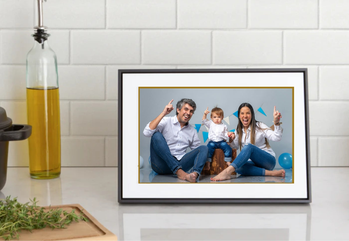 Premium Photo and Video Digital Frame
